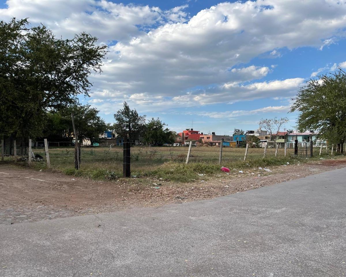 Terreno en Venta, Atras de Aurrera, Ahualulco de Mercado, Jal.