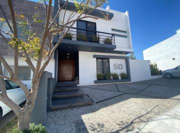 Casa en condominio de 3 habitaciones, Corregidora · Casa en Oportunidad en El Condado