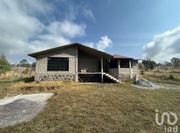 Casa · 290m² · 4 Recámaras · 6 Estacionamientos · Casa en Zona Boscosa un Nivel en Venta, Huitzilac Morelos