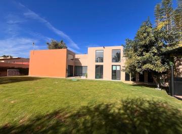 976e64bd9cc005767b0b5ded68fbb3d7b132381ce1914d2e7c1f5b49711a9d9c · Casa en Venta Jurica Campestre, Querétaro