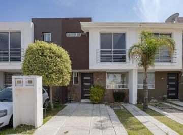 Casa de 3 habitaciones, Puebla · Casa en Venta, San Francisco Ocotlan. Puebla