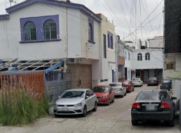 Casa de 3 habitaciones, Guadalajara · Se Vende Casa en Ladron de Guevara, Guadalajara, Jalisco
