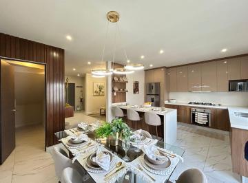 Casa · 210m² · 3 Recámaras · 2 Estacionamientos · Casa Nueva en Dominio Cumbres de 3 Niveles