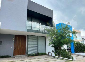 Casa en condominio de 4 habitaciones, Zapopan · Casa en Renta en Coto Imperio Bizantino, Valle Imperial, Zapopan –