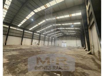 Nave industrial , Córdoba · Bodega en Renta en Zona Industrial Accesos Para Traylers $110,000.=