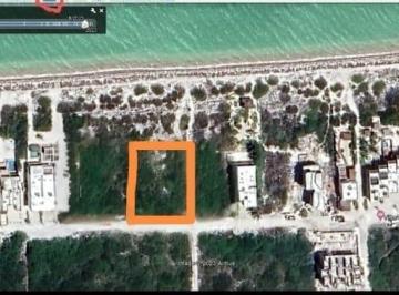 Terreno / Lote · 840m² · Amplio Terreno en Venta Frente Al Mar Telchac Puerto (Ivt - 1211)