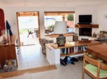 Casa · 4 Recámaras · Venta de Casa en San Gaspar, Valle de Bravo!