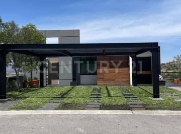Casa · 600m² · 6 Recámaras · 3 Estacionamientos · Venta Casa Club de Golf Amanali Hidalgo 11055