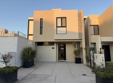 Casa · 115m² · 3 Recámaras · 2 Estacionamientos · Casa en Venta Interlomas