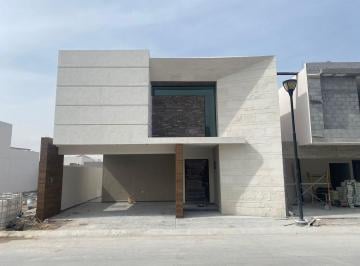 Casa · 310m² · 5 Recámaras · 2 Estacionamientos · Casa en Fraccionamiento Rincón de Alcántara