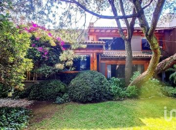 Casa · 750m² · 5 Recámaras · 2 Estacionamientos · Gran Oportunidad: Casa en Venta, Paseo de Las Lomas, Santa Fe