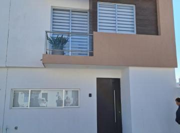Casa en condominio de 3 habitaciones, San Luis Potosí · Casa en Venta con Habitacion en Planta Baja en La Viña Villa de Pozos.