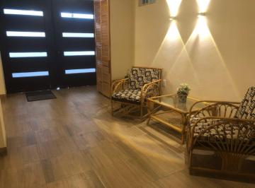 Casa de 6 habitaciones, Coyoacán · Casa en Venta Col. Oxtopulco Universidad