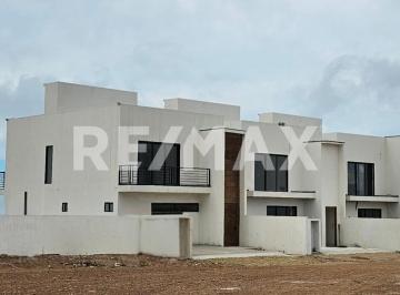 Casa · 168m² · 3 Recámaras · 2 Estacionamientos · Casa en Venta - Vista Al Mar - (4)