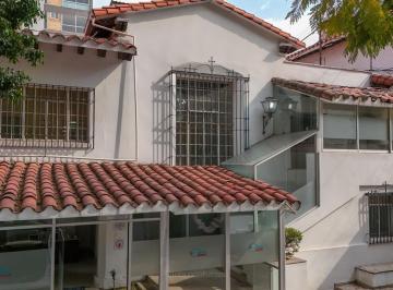 Casa de 14 habitaciones, Cuauhtémoc · Casa en Renta en La Condesa.