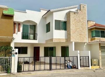 Casa en condominio de 3 habitaciones, Medellín · Casa Renta Playa de Vacas Veracruz