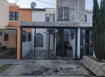 Casa de 3 habitaciones, Zapopan · Casa en Venta Jardines del Valle Zapopan - 3 Recamaras