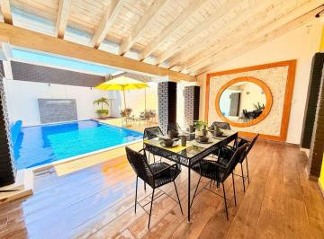 Casa de 3 habitaciones, Tonatico · Propiedad Amueblada con Alberca y Terraza, Activo Funcional Para Renta Vacacional.