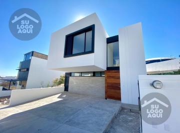 Casa en condominio · 200m² · 4 Recámaras · 3 Estacionamientos · PH - Fraccionamiento Zibatá