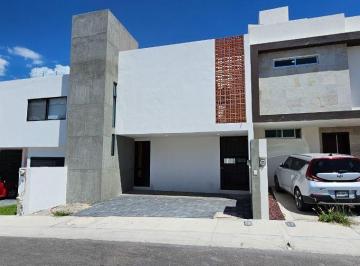 Casa de 4 habitaciones, El Marqués · Casa en Venta en Zakia, Queretaro