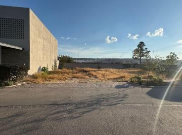 Terreno / Lote , Querétaro · En Venta Terreno Ubicado en Fracc. Altozano 250 m² Vigilancia Mm - Qla