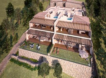 Casa en condominio de 4 habitaciones, Valle de Bravo · Casa en Venta en Avandaro.