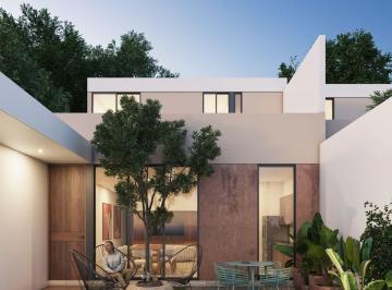 FACHADA INTERIOR FRONTAL · Casa en El Norte de Mérida con Recamara en Pb y Alberca