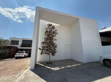 Casa de 3 habitaciones, Morelia · Casa en Venta en Cedros Tres Marías, Morelia