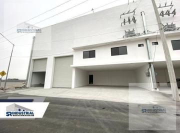 Bodega comercial · 730m² · 4 Estacionamientos · Bodega Industrial en Renta en Santa Catarina