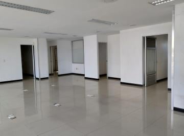 Local comercial · 240m² · 2 Estacionamientos · Local de 240 m² Ubicado en Boulevard, Aeropuerto Miguel Alemán