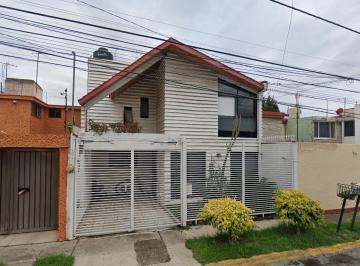 Casa de 4 habitaciones, Naucalpan de Juárez · Casa en Venta en Hacienda de Echegaray