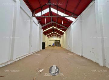 Local comercial · 438m² · 10 Estacionamientos · Bodega en Renta en Pino Suárez Centro León