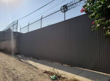 Terreno / Lote , San Pedro Tlaquepaque · Terreno en Venta a Media Cuadra de Periferico $15,000,000