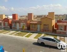 Casa · 117m² · 3 Recámaras · 1 Estacionamiento · Casa en Venta, Fraccionamiento Real Navarra