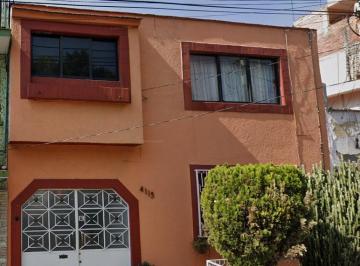 Casa de 3 habitaciones, Cuauhtémoc · Se Vende Casa en Asturias