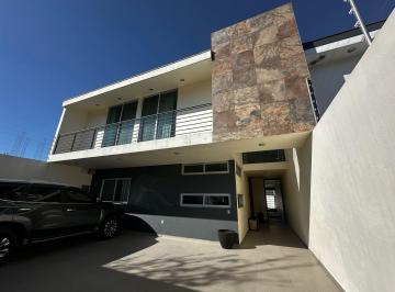 Casa en condominio de 3 habitaciones, Zapopan · Casa en Venta en Bugambilias, Zapopan.