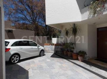 Casa · 290m² · 3 Recámaras · 2 Estacionamientos · Casa en Venta en Lomas de Las Águilas, Álvaro Obregón, Cdmx