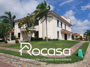 Casa · 1m² · 3 Recámaras · 3 Estacionamientos · Casa en Lagunas de Miralta