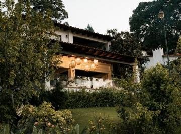 Casa de 4 habitaciones, Valle de Bravo · Casa Cúpulas | Avándaro, Valle de Bravo | Jacuzzi, Jardín y Alberca