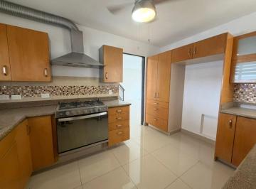 Casa de 3 habitaciones, Santa Catarina · Casa en Privada a 3 Min de Valle Poniente, 5 Min Udem y 15 Min de San Pedro