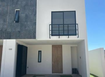 Casa · 93m² · 2 Recámaras · 2 Estacionamientos · Casa en Condominio en 5 Valles