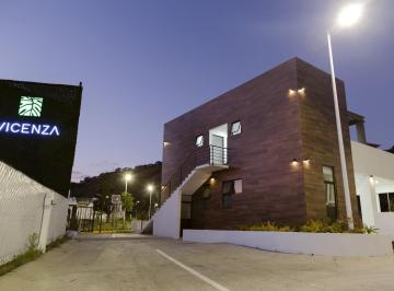 Casa · 141m² · 3 Recámaras · 2 Estacionamientos · Casa en Vicenza