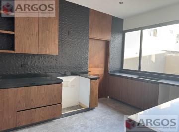 Casa · 264m² · 3 Recámaras · 2 Estacionamientos · Casa en Venta en Altares Residencial