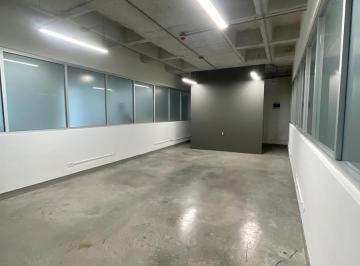 Oficina · 42m² · 1 Estacionamiento · Oficina en Renta Equipada