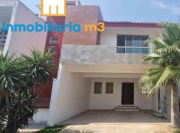 Casa Renta de 3 habitaciones · Rento Casa en Fracc Finca Real, Córdoba
