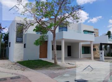 Casa · 300m² · 4 Recámaras · 2 Estacionamientos · Casa en Pueblo Tamanche