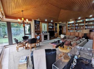 e9365e9a321ce7c5aa4b06656c5820c19b82a18301cfe10f7b2b68f8d803b4f4 · Casa en Venta en Bosque de Las Lomas (M²c327)