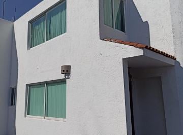 Casa de 4 habitaciones, Cuautitlán Izcalli · Casa en Bosques de Viena. Comparte Terreno y Areas Comunes.