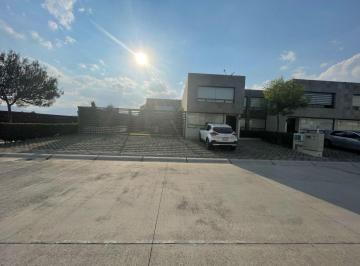 Casa · 325m² · 3 Recámaras · 5 Estacionamientos · Casa en Fraccionamiento Lomas Virreyes