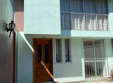 Casa de 4 habitaciones, Coyoacán · Casa Frente a Parque en Santa Cecilia
